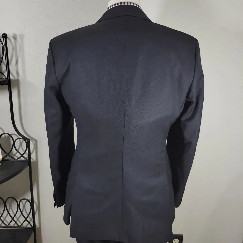 Hugo Boss Men's Sport Coat Blazer Two Button Solid Black SHK SKIN Wool Size 40R‎